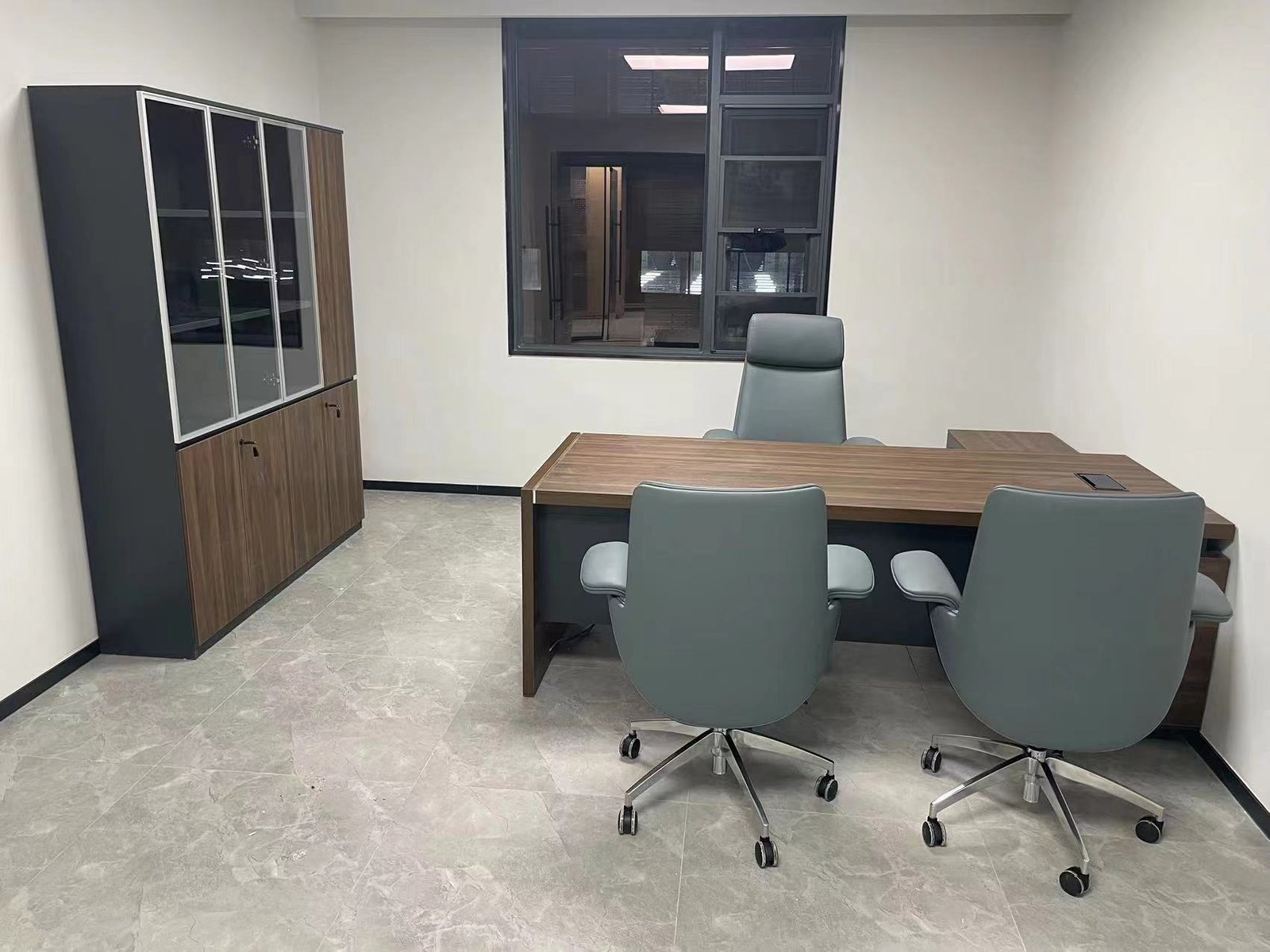 BOC International Office Project image 15